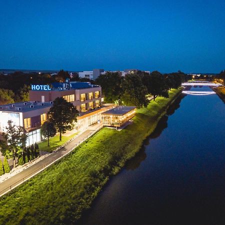 Hotel River Нитра Екстериор снимка