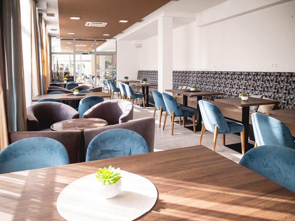 Hotel River Нитра Екстериор снимка