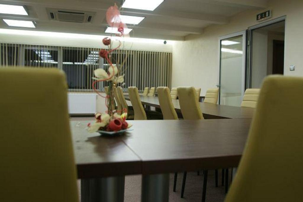 Hotel River Нитра Екстериор снимка